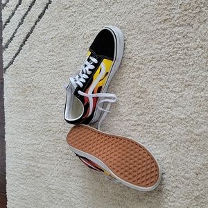 VANS Shoes. Size 6